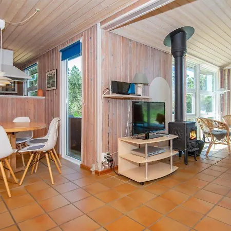 6 Person Holiday In R M Hébergement de vacances Lakolk