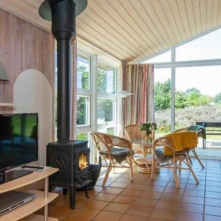 Hébergement de vacances 6 Person Holiday In R M *